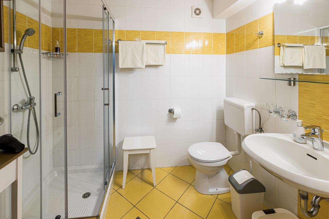 Quercus Apartment